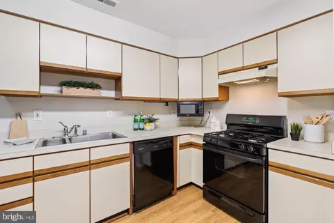 2610 Rigging Dr, Annapolis, MD 21401 photo 13
