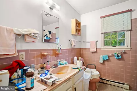 Bath - 5920 Sneed Dr, Deale, MD 20751 photo 1 of 3