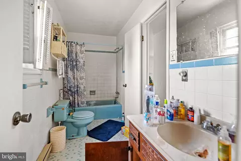 Bath - 5920 Sneed Dr, Deale, MD 20751 photo 3 of 3