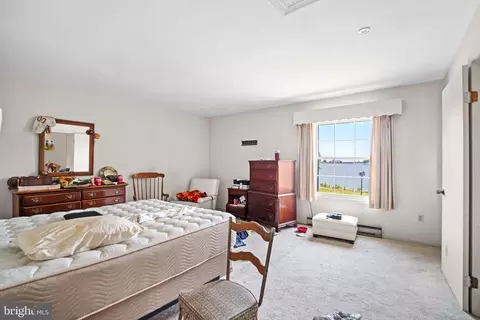 Bedroom - 5920 Sneed Dr, Deale, MD 20751 photo 3 of 4