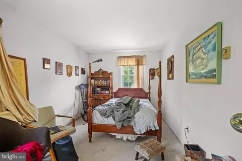 Bedroom - 5920 Sneed Dr, Deale, MD 20751 photo 4 of 4