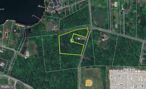 1342 E West Shady Side Rd E, Shady Side, MD 20764