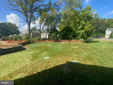 Exterior - 834 Hillside Ave, Edgewater, MD 21037 photo 3 of 3