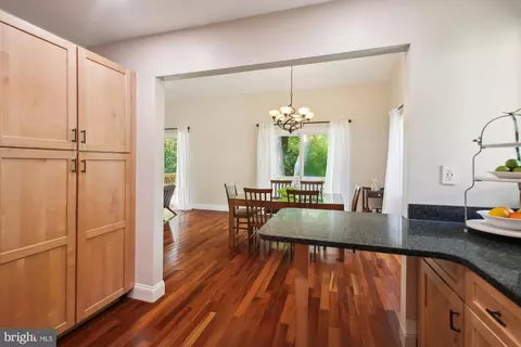 227 Dewey Dr, Annapolis, MD 21401 photo 14