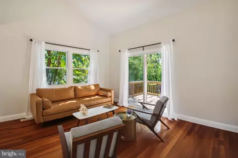 227 Dewey Dr, Annapolis, MD 21401 photo 9