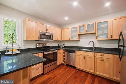 227 Dewey Dr, Annapolis, MD 21401 photo 7