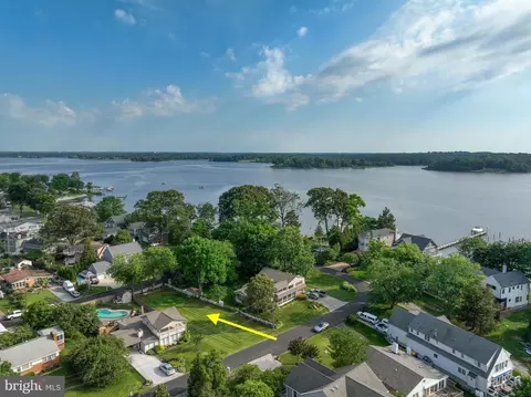 View/Area - 527 Bay View Point Dr, Edgewater, MD 21037 photo 3 of 8