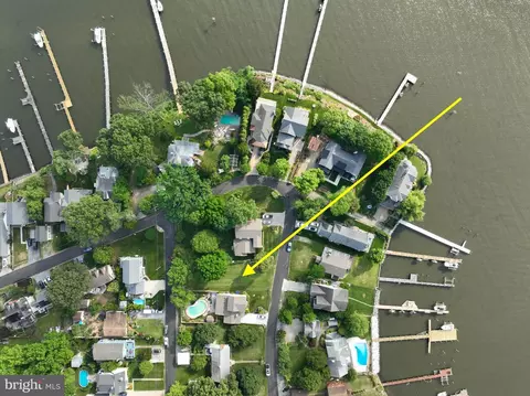 View/Area - 527 Bay View Point Dr, Edgewater, MD 21037 photo 2 of 8