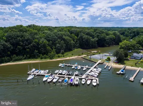 View/Area - 527 Bay View Point Dr, Edgewater, MD 21037 photo 4 of 8