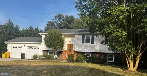 1559 Marco Dr, Pasadena, MD 21122