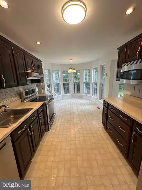 1847 Cedar Dr, Severn, MD 21144 photo 6
