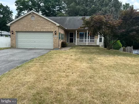1847 Cedar Dr, Severn, MD 21144 photo 2