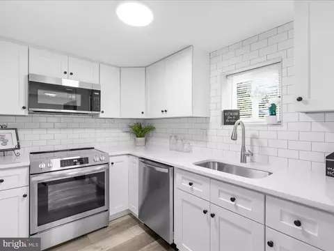 8428 Arbutus Rd, Pasadena, MD 21122 photo 16