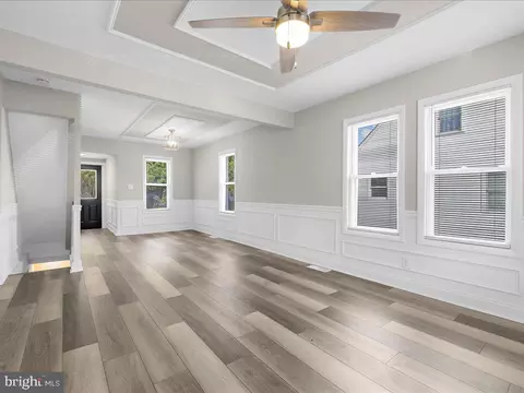 8428 Arbutus Rd, Pasadena, MD 21122 photo 5