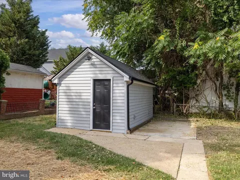 8428 Arbutus Rd, Pasadena, MD 21122 photo 34