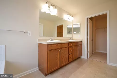 Entry Way - 8426 Winding Trl, Laurel, MD 20724 photo 8 of 8