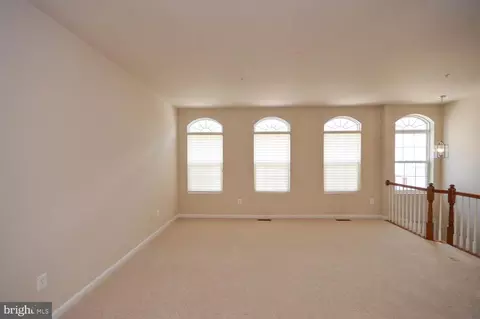 Living - 8426 Winding Trl, Laurel, MD 20724 photo 3 of 7