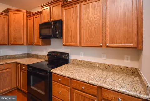 Kitchen - 8426 Winding Trl, Laurel, MD 20724 photo 2 of 3