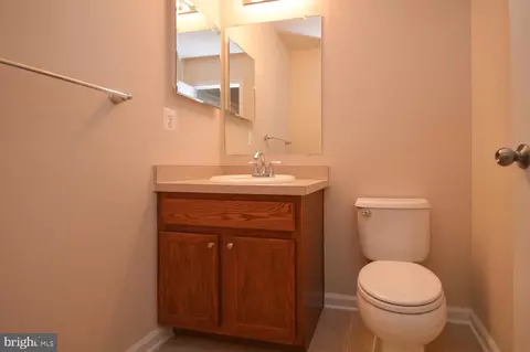Bath - 8426 Winding Trl, Laurel, MD 20724 photo 2 of 2