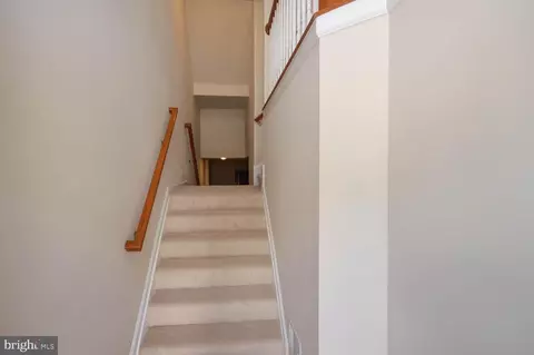 Entry Way - 8426 Winding Trl, Laurel, MD 20724 photo 2 of 8