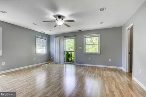 Living - 7788 Edgewood Ave, Pasadena, MD 21122 photo 2 of 2