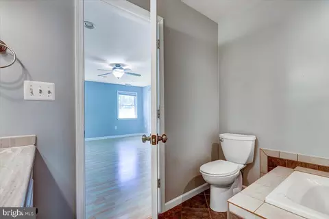Entry Way - 7788 Edgewood Ave, Pasadena, MD 21122 photo 2 of 4