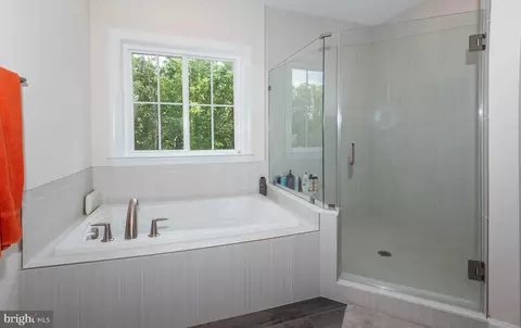 Bath - 2846 Broad Wing Dr, Odenton, MD 21113 photo 2 of 6