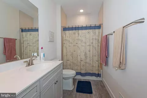 Bath - 2846 Broad Wing Dr, Odenton, MD 21113 photo 4 of 6