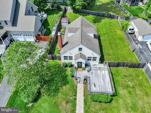 View/Area - 218 Spruce Ave, Edgewater, MD 21037 photo 3 of 13