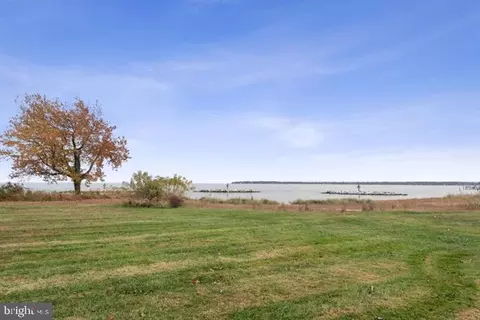 View/Area - 218 Spruce Ave, Edgewater, MD 21037 photo 10 of 13
