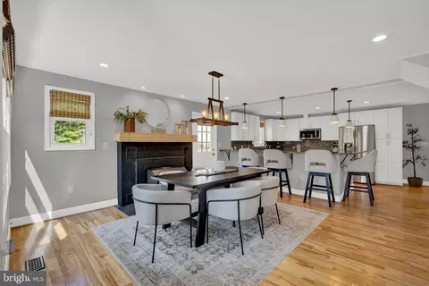 Dining - 218 Spruce Ave, Edgewater, MD 21037 photo 2 of 2