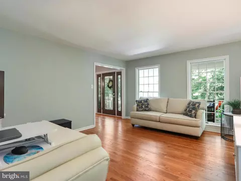Living - 1909 Beeches Glory Path, Annapolis, MD 21401 photo 3 of 5