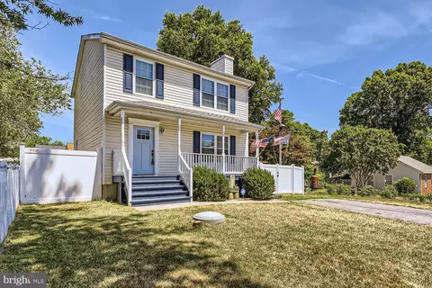 904 Holly Ave, Edgewater, MD 21037 photo 2