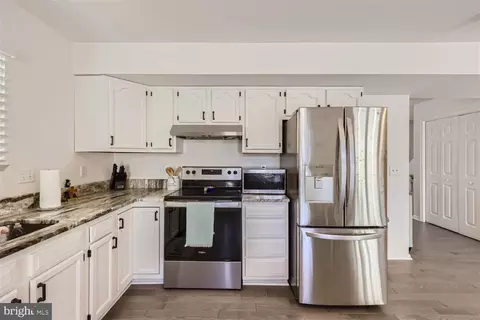 904 Holly Ave, Edgewater, MD 21037 photo 10