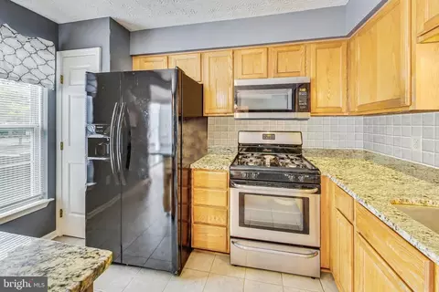 2718 Mapleview Ct, Odenton, MD 21113 photo 7