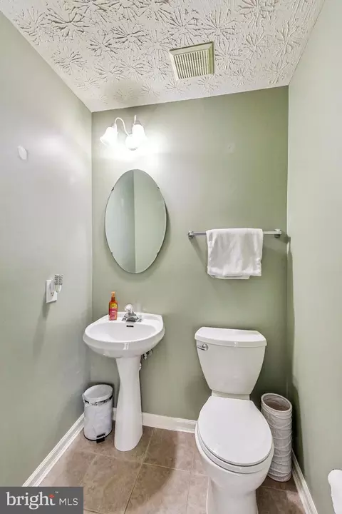 2718 Mapleview Ct, Odenton, MD 21113 photo 9