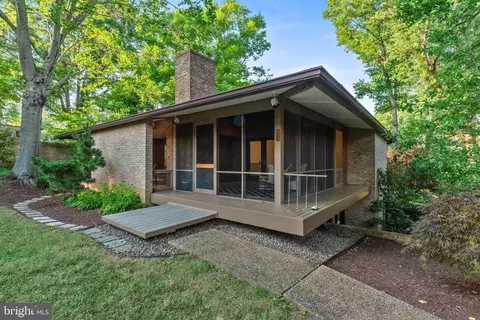 Exterior - 8 Tolson St, Annapolis, MD 21401 photo 10 of 12