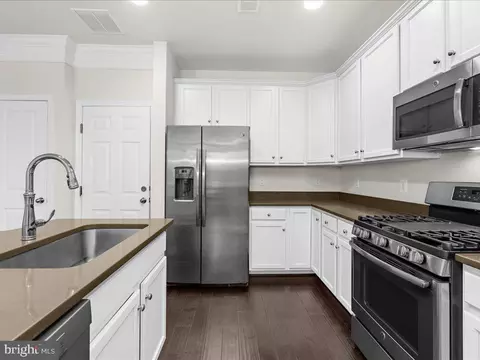 1714 Fieldstone Ct, Hanover, MD 21076 photo 10