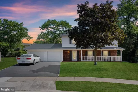 1912 Armor Ct, Severn, MD 21144 photo 2