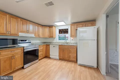 1912 Armor Ct, Severn, MD 21144 photo 11