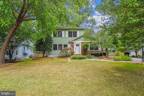 131 Groh Ln, Annapolis, MD 21403