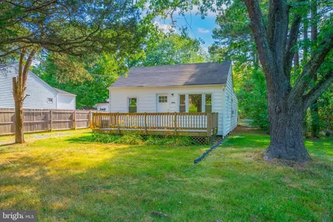 5506 Dartmouth St, Churchton, MD 20733