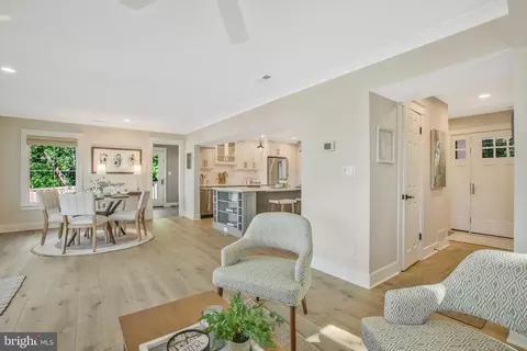 Entry Way - 4937 Thomas Dr, Shady Side, MD 20764 photo 1 of 4