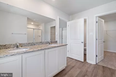 Entry Way - 3631 7th Ave, Edgewater, MD 21037 photo 14 of 19