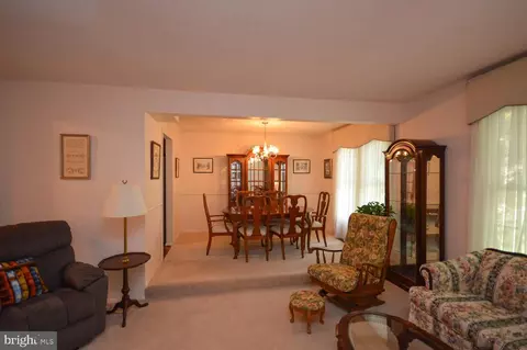 1760 Lang Dr, Crofton, MD 21114 photo 8