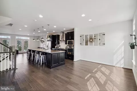 Entry Way - 2924 Middleham Ct, Hanover, MD 21076 photo 2 of 5