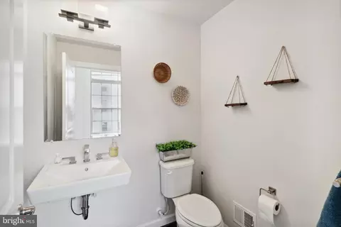Entry Way - 2924 Middleham Ct, Hanover, MD 21076 photo 3 of 5