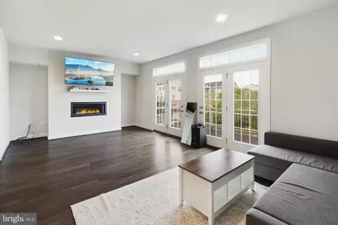 Living - 2924 Middleham Ct, Hanover, MD 21076 photo 1 of 3