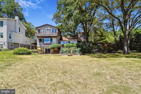 422 Park Creek Rd, Pasadena, MD 21122