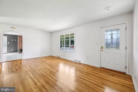 Living - 48 Johnson Rd, Pasadena, MD 21122 photo 1 of 4